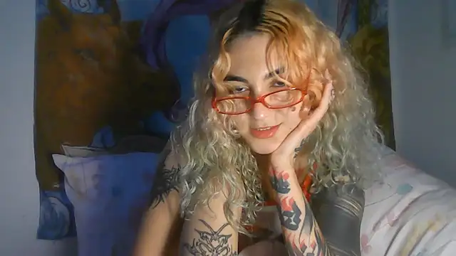 Apofenia's Live XXX Chat