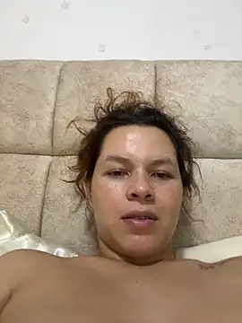 miacarrot Adlı Modelin Canlı XXX Sohbeti