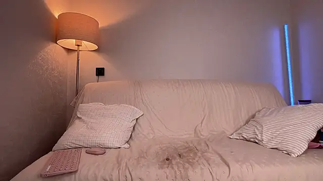GlossyVixen's Live XXX Chat