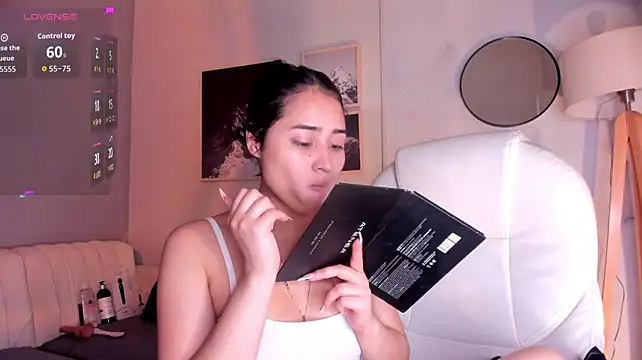 lara_madisson élő XXX-chatje
