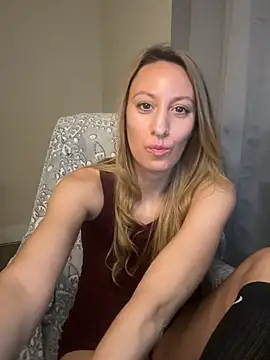 AnnenayLaurent's Live XXX Chat