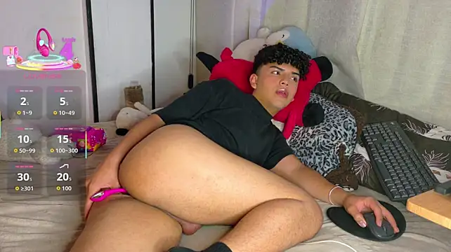 Kairoo_ Adlı Modelin Canlı XXX Sohbeti