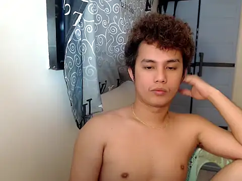Utopia_20 Obrolan Langsung XXX