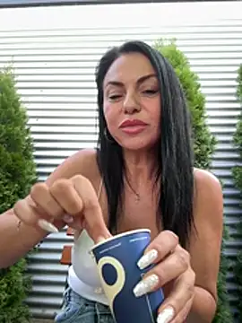 KimKelly13's Live XXX Chat