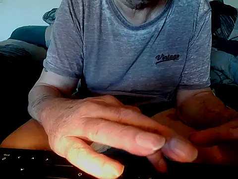 bodo1957 Live XXX Chat