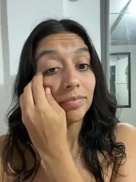 BrittanyDiaz XXX чат на живо
