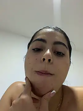 SarhaVega's Live XXX Chat