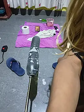 Webkamerová show Canelasexo82