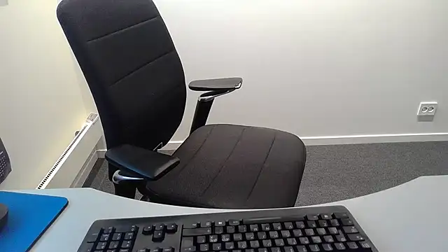 XXX chat uživo modela Buggemann