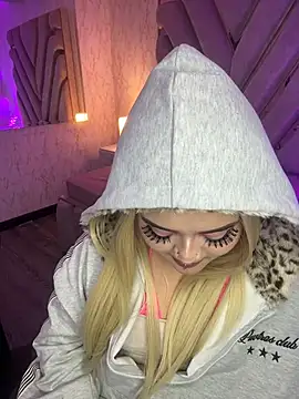 lya_nekko_'s Live XXX Chat