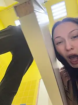 EliteBitch Chat XXX live