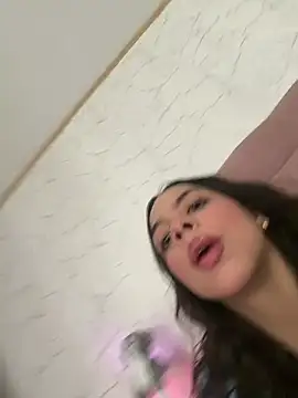 Онлайн чат XXX BambiRoses