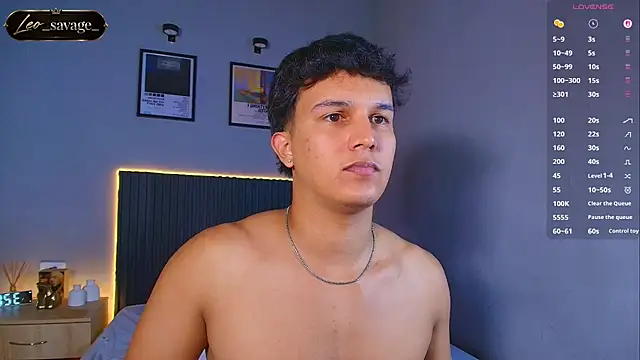 Leo_Savage_ Adlı Modelin Canlı XXX Sohbeti