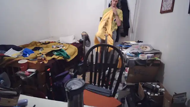 JohnnyMoves live XXX chat