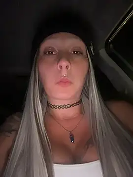 RebelReign live XXX chat