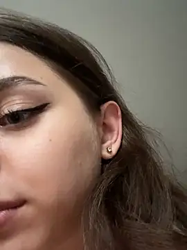 yoyogirlx's Live XXX Chat