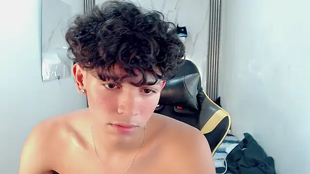 FUNNY_DICK_ Adlı Modelin Canlı XXX Sohbeti