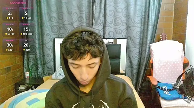 Mr__Aaronn Live XXX-chat