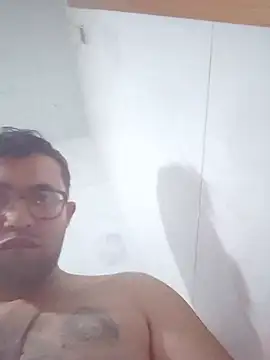 Show modela FOSKYLL na web-kameri