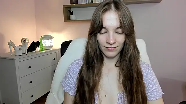 Chat +18 de kenzie_x ao vivo