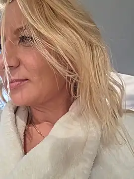 KaylinJan Live XXX-Chat