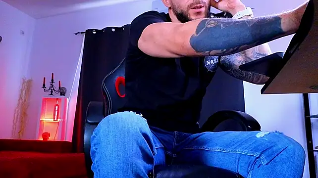 Chat +18 de MightyAaron66 ao vivo
