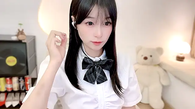 OnechestnutのライブXXXチャット