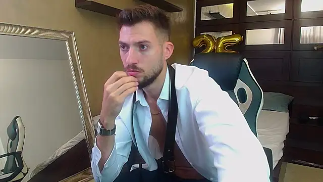 FelixRook Adlı Modelin Canlı XXX Sohbeti