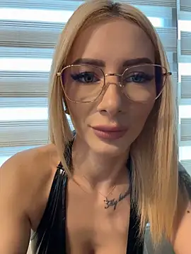 AngieShaeのライブXXXチャット