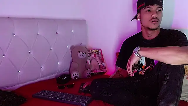 Chatroom XXX en direct de Angel_foxc13