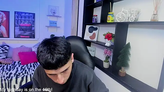 Živý XXX chat Benji23_