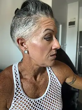 XXX chat uživo modela Devon2020