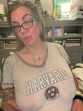 dieseldame1313's Live XXX Chat