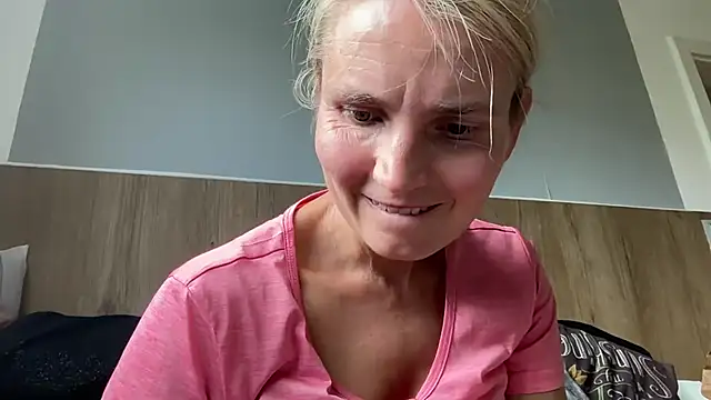 s-te-fan-i Live XXX-Chat