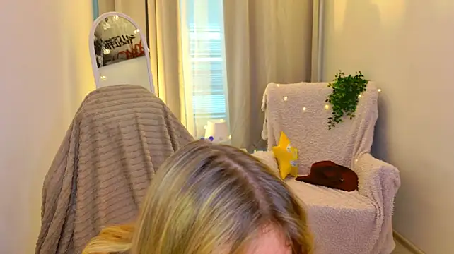 Chat +18 de MilanaRayy ao vivo