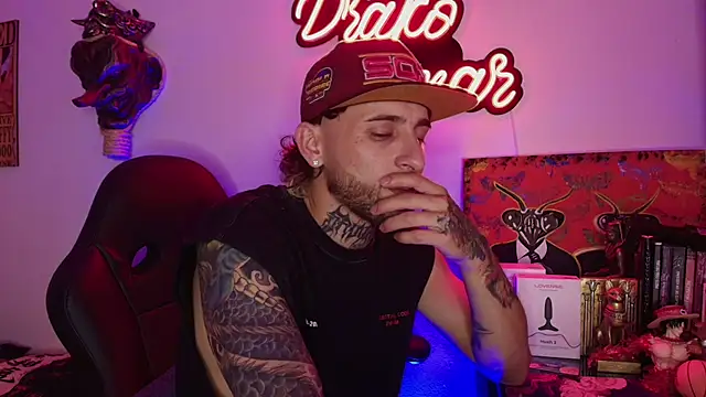 Chatroom XXX en direct de Drako_liveshow