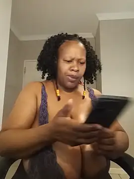 bustylisa1983's Live XXX Chat