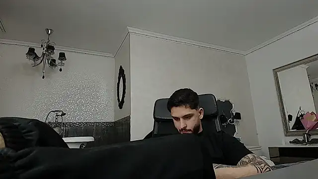 TroyWadee Chat XXX live