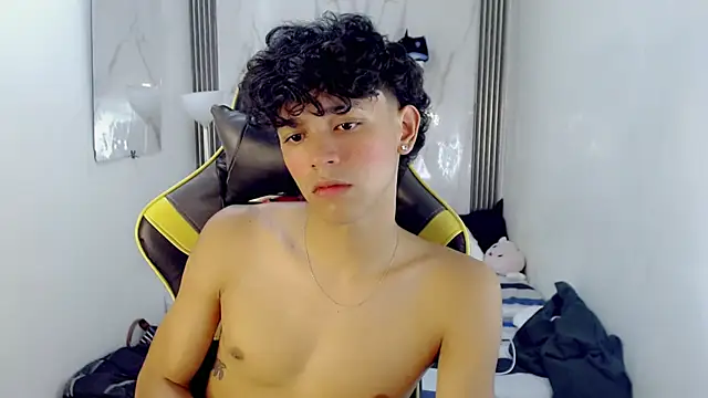 Czat XXX na żywo – FUNNY_DICK_