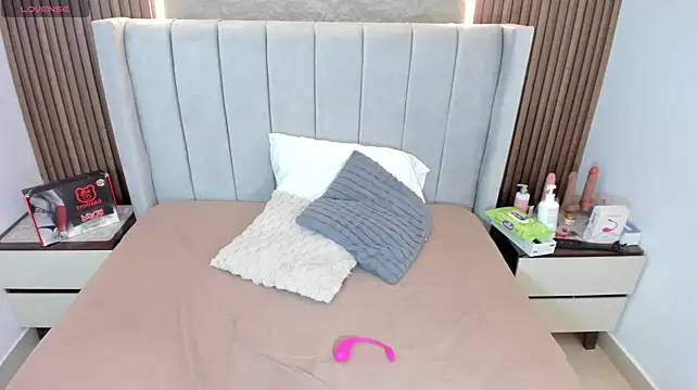 Chat XXX en directo de NINAMARTINS