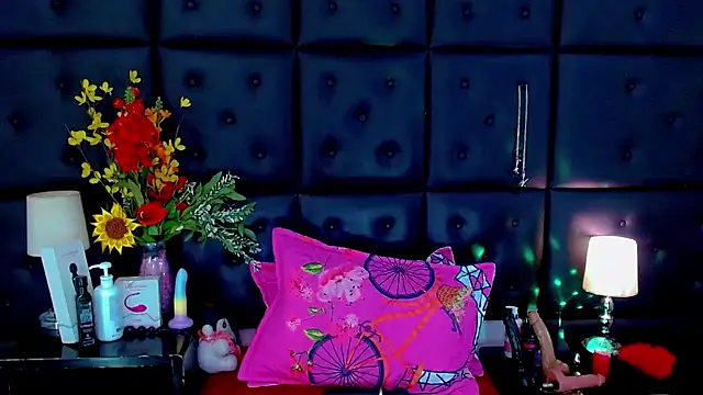 Cloelombard's Live XXX Chat