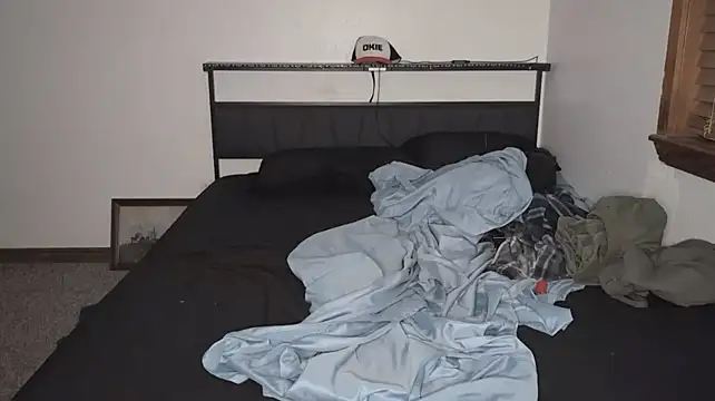 Opondestre00420 – Naživo XXX chat