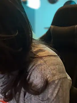 Chatroom XXX en direct de miacanela_xo