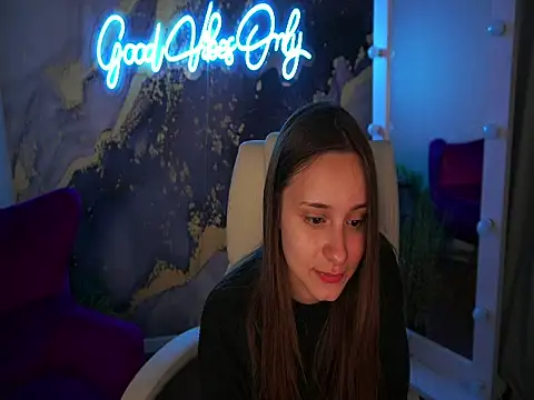 TinyNatalie Live XXX Chat