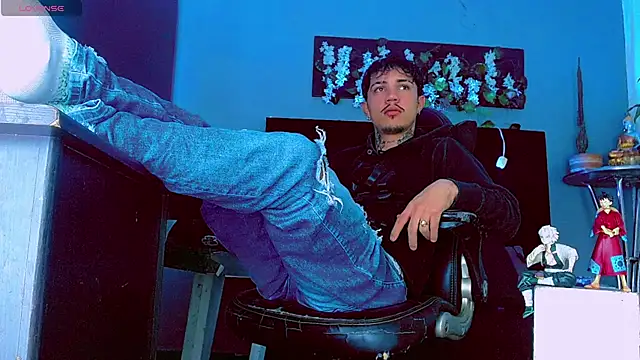 HannibalLester Live XXX-Chat