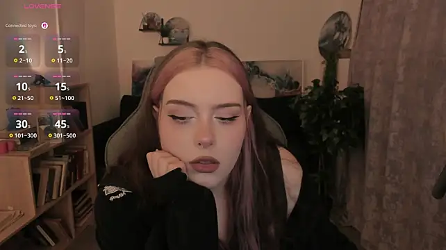 CoraMiel Live XXX-Chat
