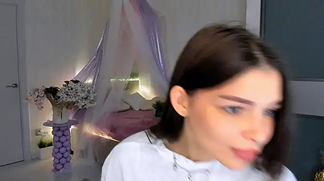 ContinentOfTranquility Live XXX-Chat