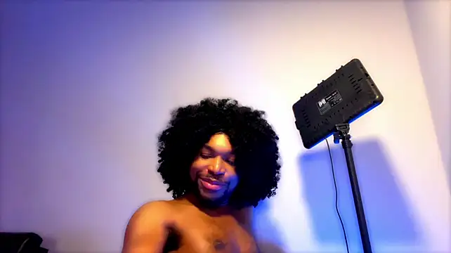 Chatroom XXX en direct de KaiTemptation
