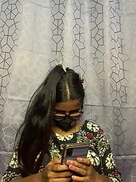 Arpita-20 লাইভ XXX চ্যাট