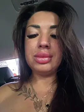 XXX chat uživo modela RuslanaXX